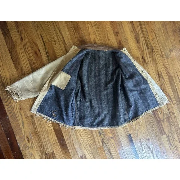 Vintage Carhartt Detroit Blanket Lined Chore Coat Tan Mens Size XL Thrashed